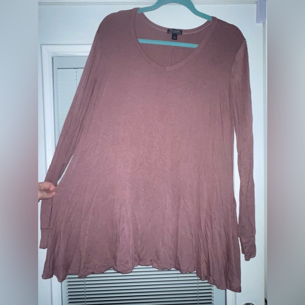 Long sleeve with cut outs Shirt